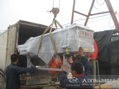 多層直線振動(dòng)篩發(fā)貨